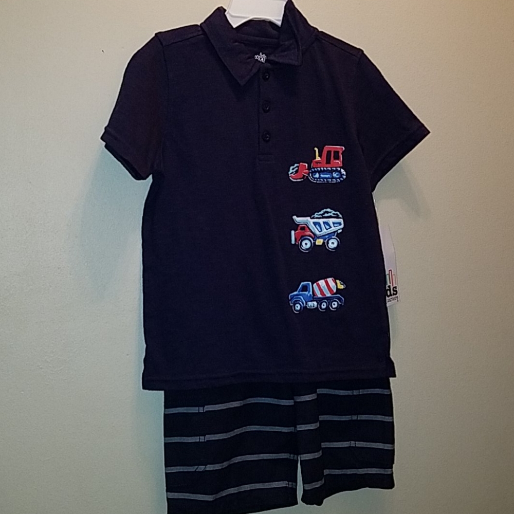 Toddler boy never worn 2 piece short set